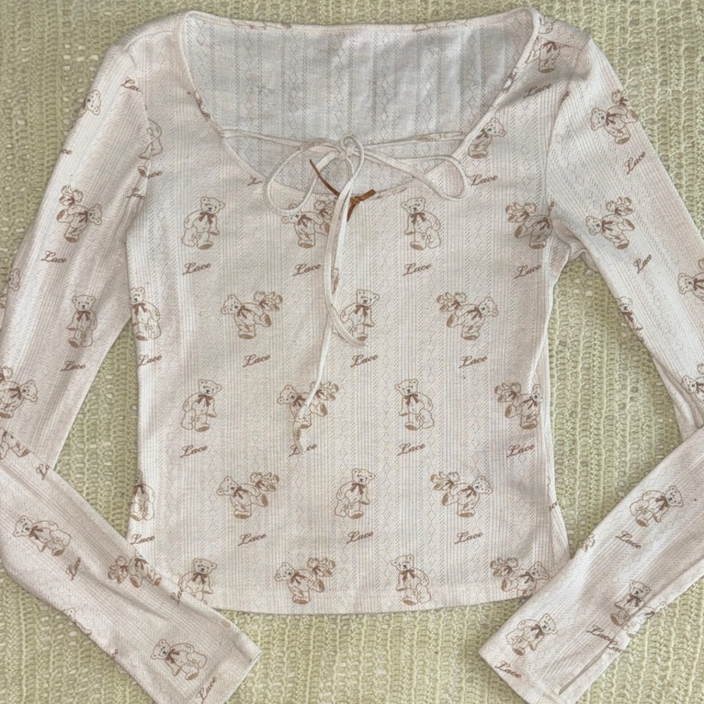 Women's Cream Long Sleeve Top